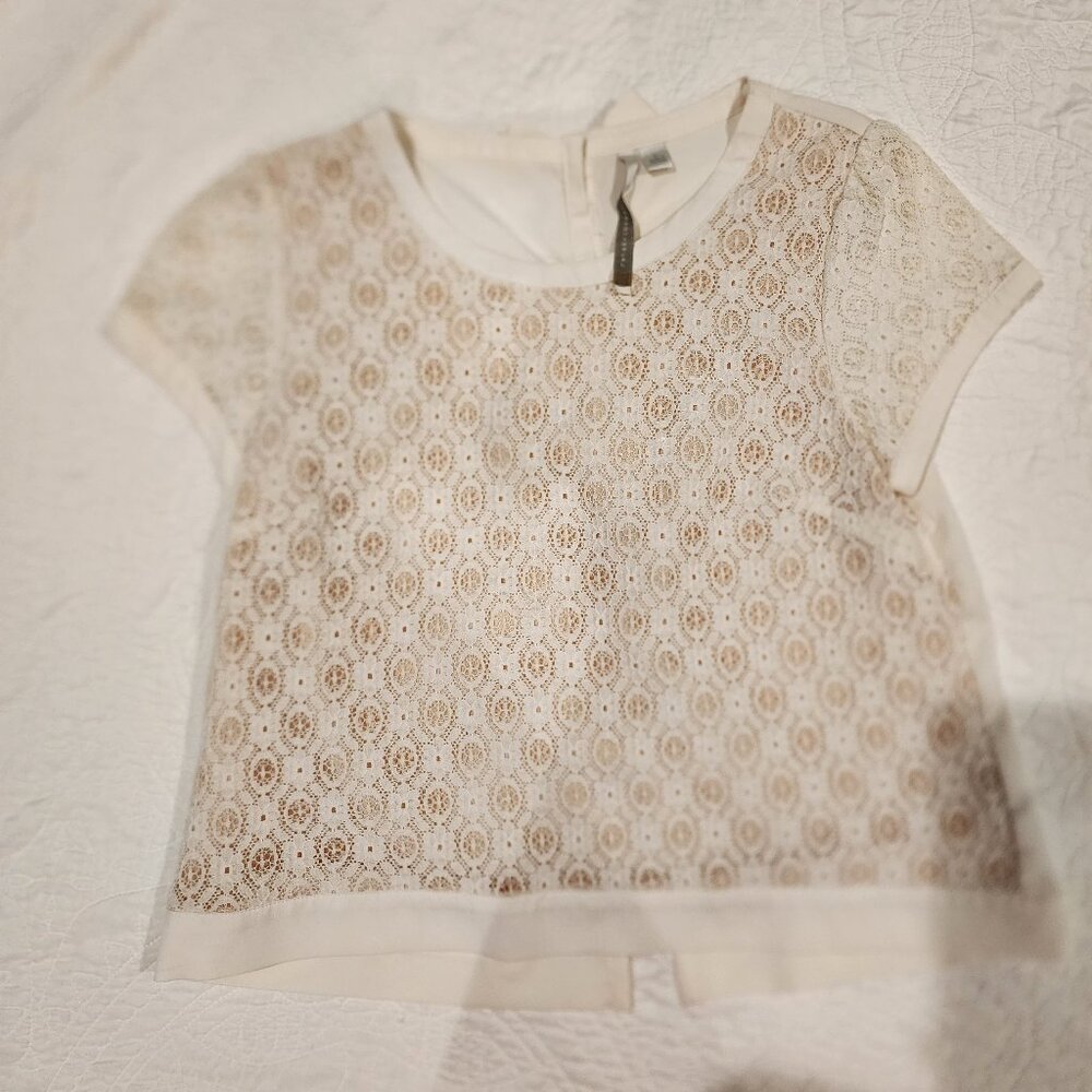 Lauren Conrad Lace Front Bow Snap Back Shirt, T Shirt, Cap Sleeve,